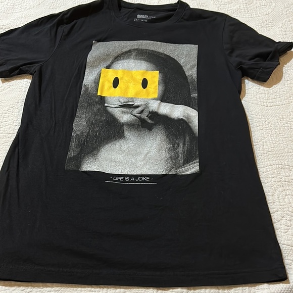 Bundle of 3 men’s T shirts. Medium - Picture 4 of 7